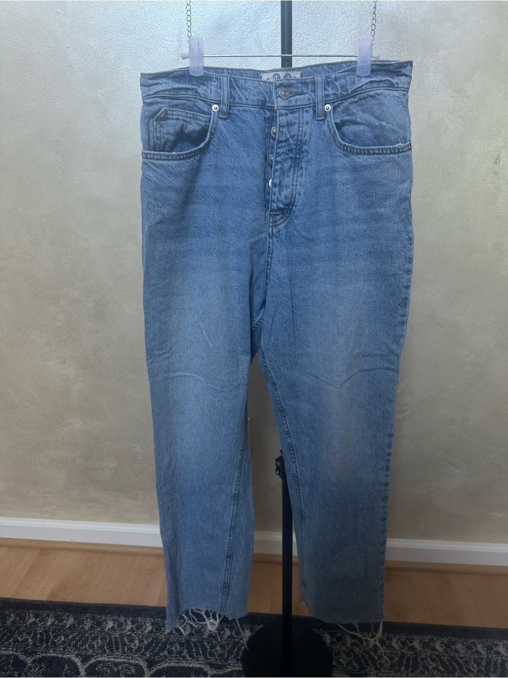 We The Free Women's Jeans - size 30 CURVY style